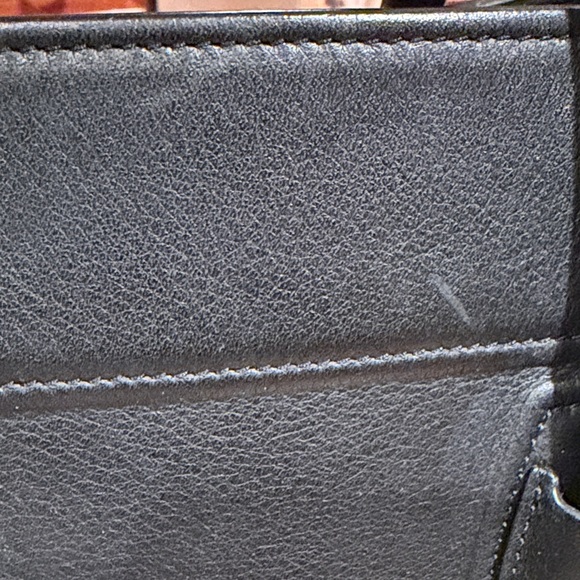 Celine Black Leather Tote - Picture 4 of 16